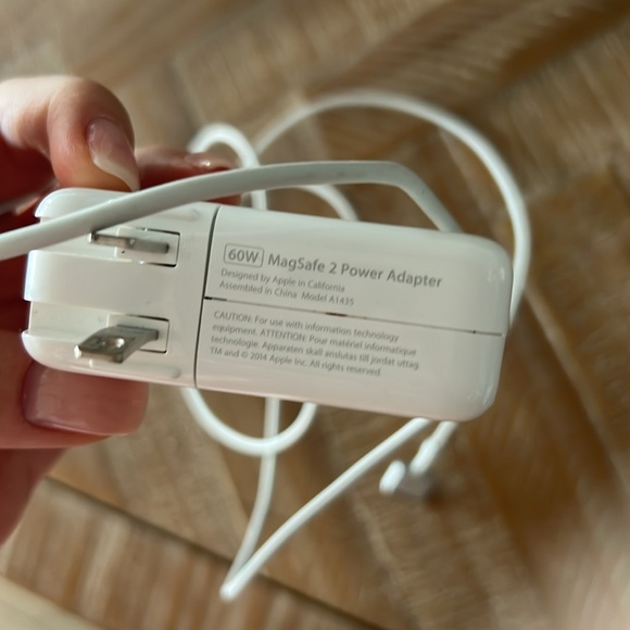 Mac Book Pro Charger - 60W T-Tip Magnetic Charger Power Adapter, Universal Lapto - Picture 5 of 5
